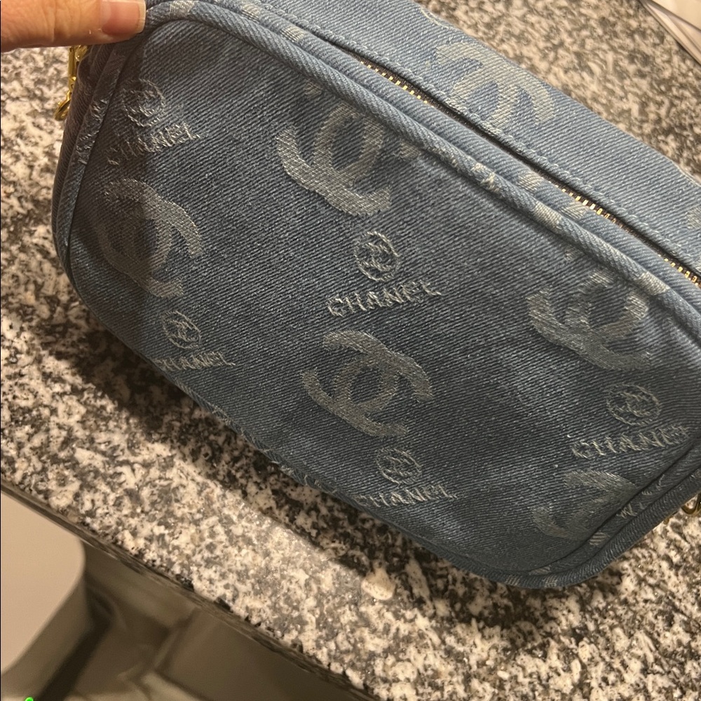 Chanel Beauty Blue Denim Crossbody Bag GWP - Picture 11 of 12